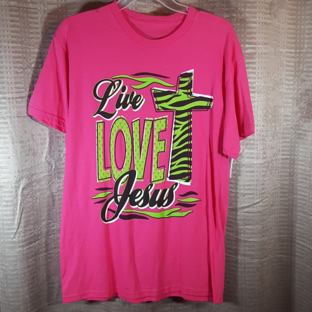 💰 SALE 5/$25 NWT Live Love Jesus women's t-shirt